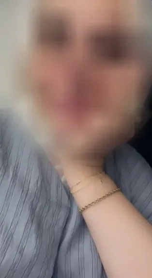 Anna, 36