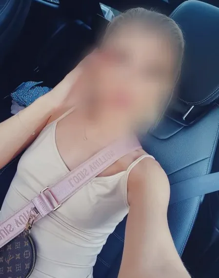 Carlijn, 39