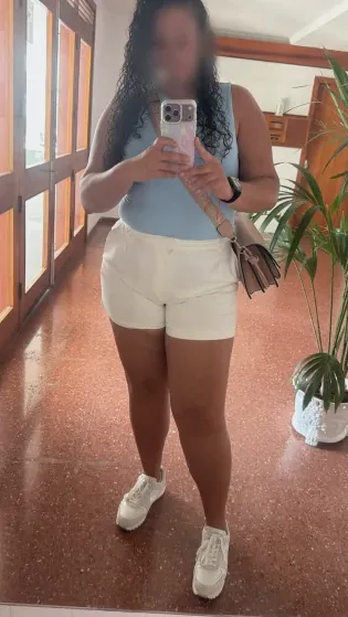 Dilara, 33