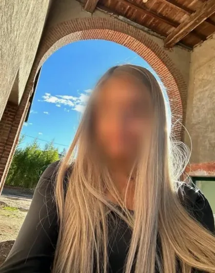 Elin, 28