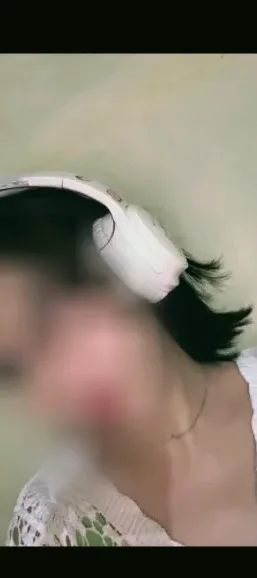 Esmee, 30