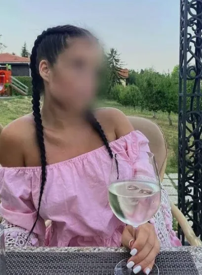 Lauren, 30