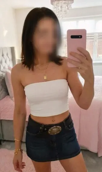 Lotte, 24