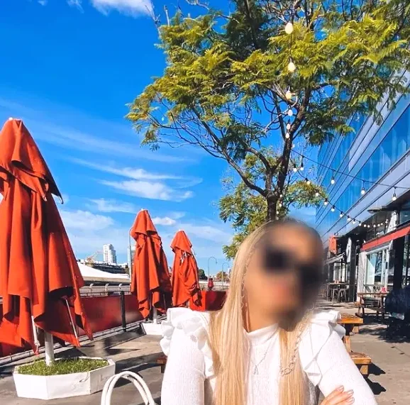 Lotte, 29